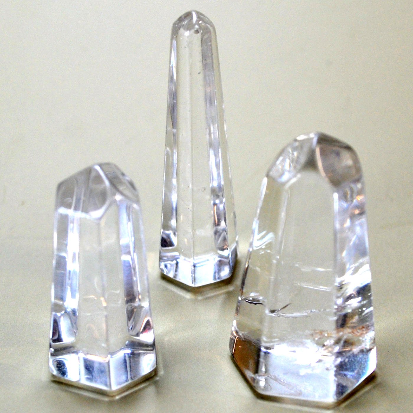 (image for) 1"- 1.5" Quartz obelisk